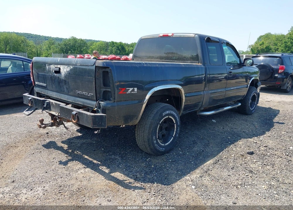 2003 CHEVROLET SILVERADO 1500 LS VIN: 1GCEK19T73E236168