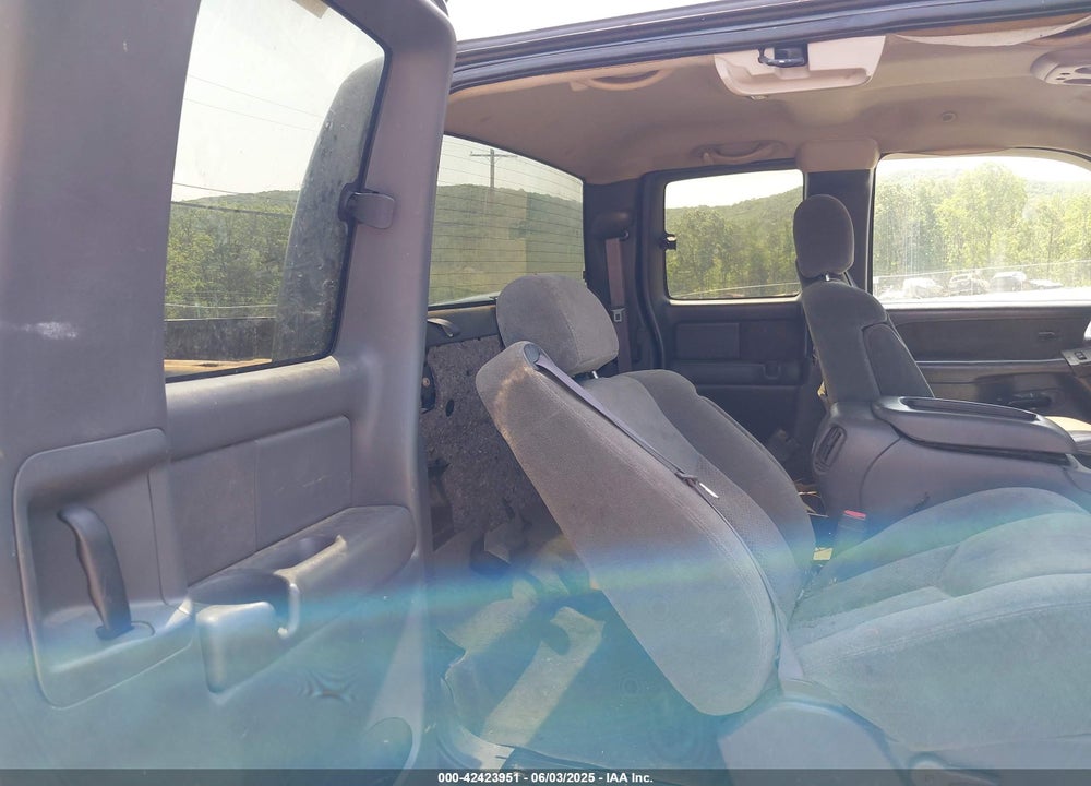 2003 CHEVROLET SILVERADO 1500 LS VIN: 1GCEK19T73E236168