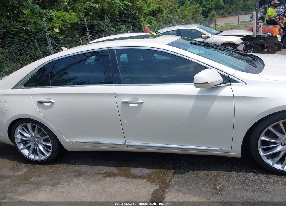 2014 CADILLAC XTS VSPORT PLATINUM VIN: 2G61W5S83E9165236