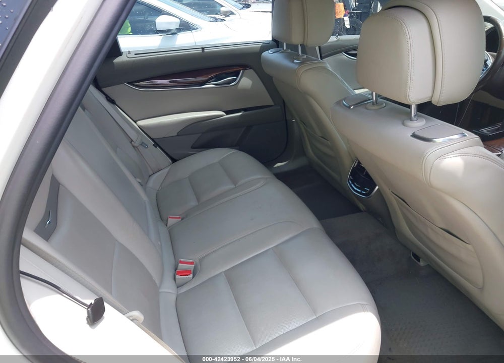2014 CADILLAC XTS VSPORT PLATINUM VIN: 2G61W5S83E9165236