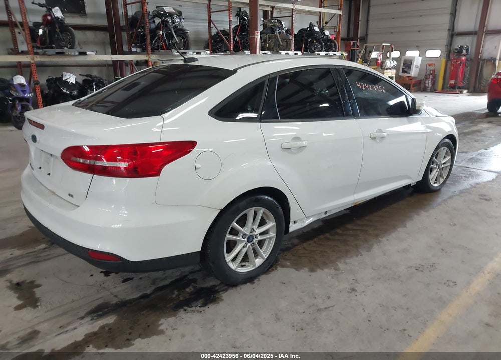 2017 FORD FOCUS SE VIN: 1FADP3F21HL303635