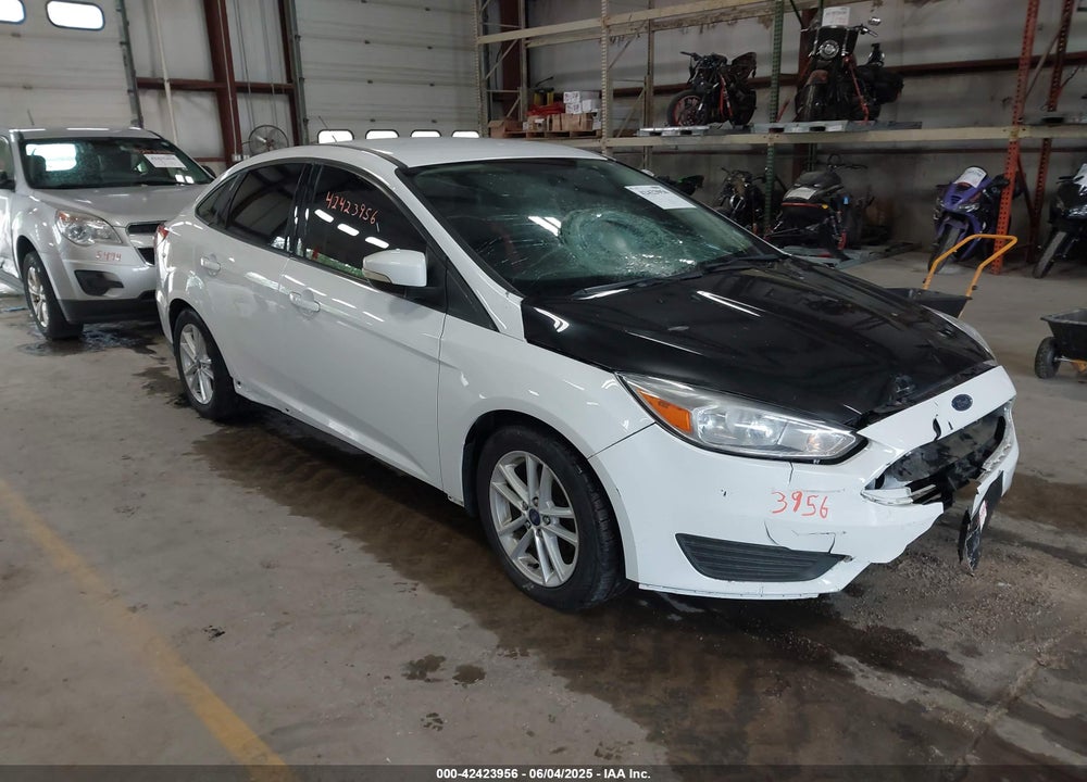 2017 FORD FOCUS SE VIN: 1FADP3F21HL303635