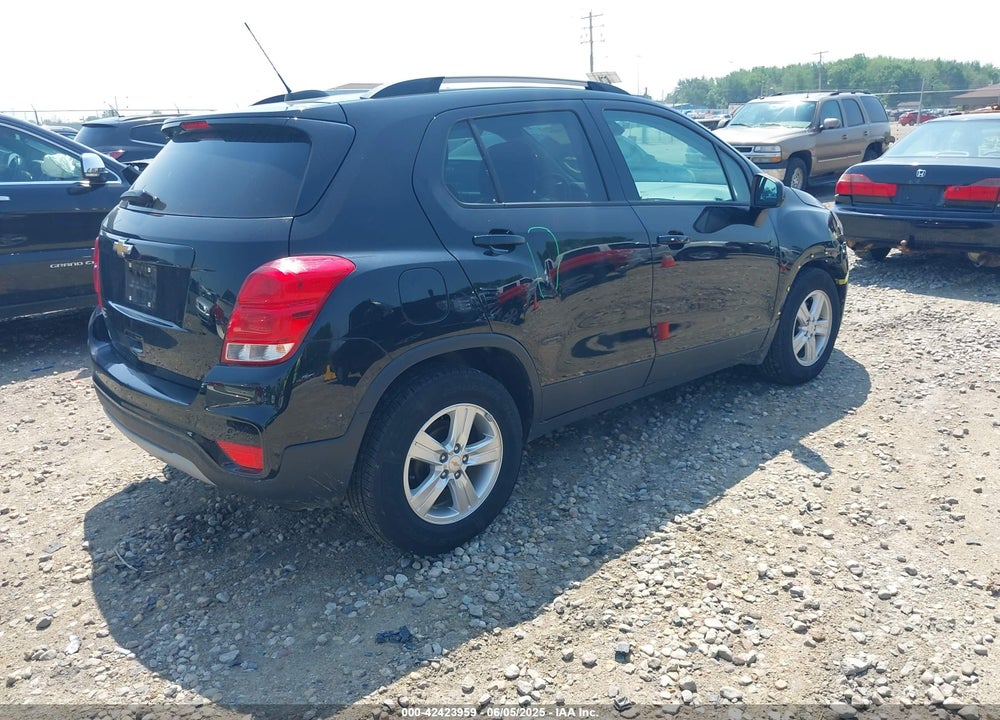2021 CHEVROLET TRAX FWD LT VIN: KL7CJLSB7MB332907