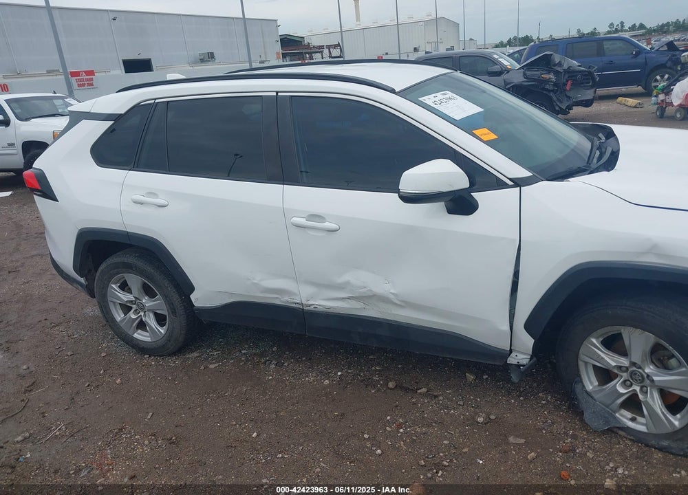 2020 TOYOTA RAV4 XLE VIN: 2T3W1RFV3LW100110