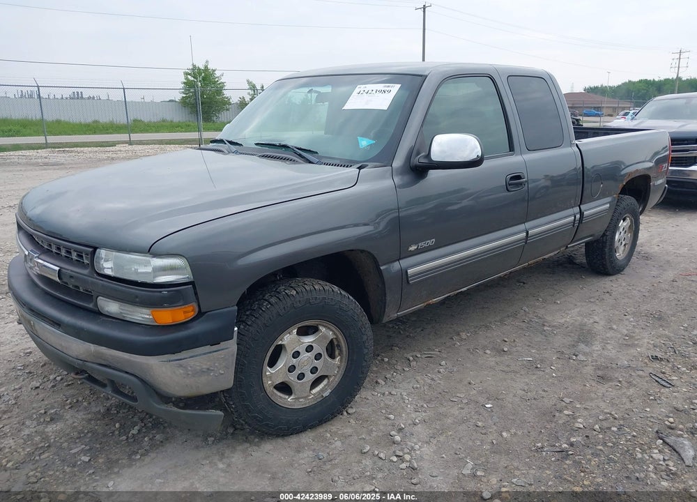 2002 CHEVROLET SILVERADO 1500 LS VIN: 1GCEK19T32E272213