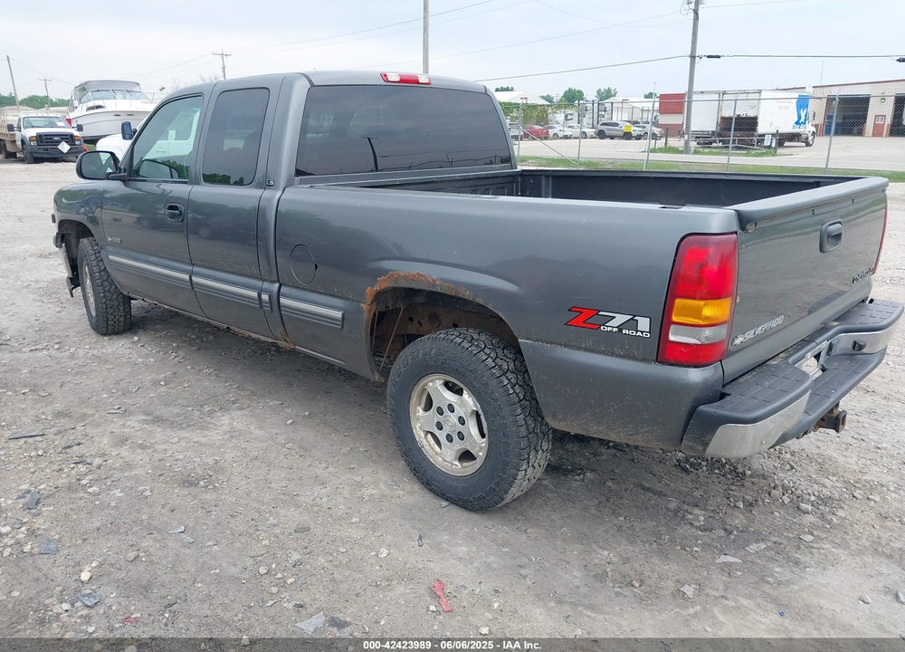 2002 CHEVROLET SILVERADO 1500 LS VIN: 1GCEK19T32E272213