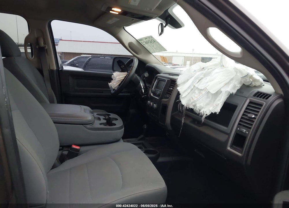2018 RAM 2500 VIN: 3C6UR5CL1JG403760