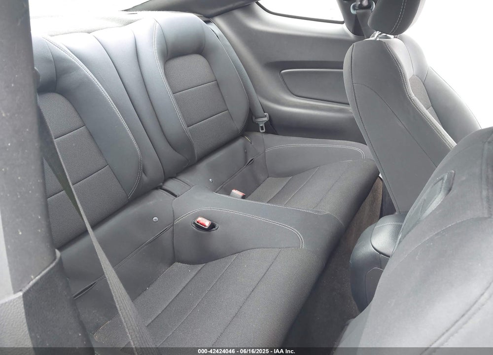 2016 FORD MUSTANG VIN: 1FA6P8AM0G5255711