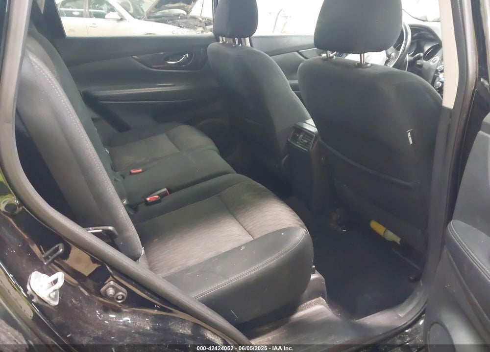 2017 NISSAN ROGUE VIN: 5N1AT2MVXHC770368