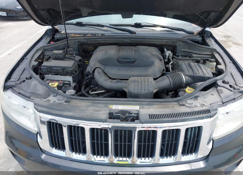 2011 JEEP GRAND CHEROKEE VIN: 1J4RR4GG6BC506886