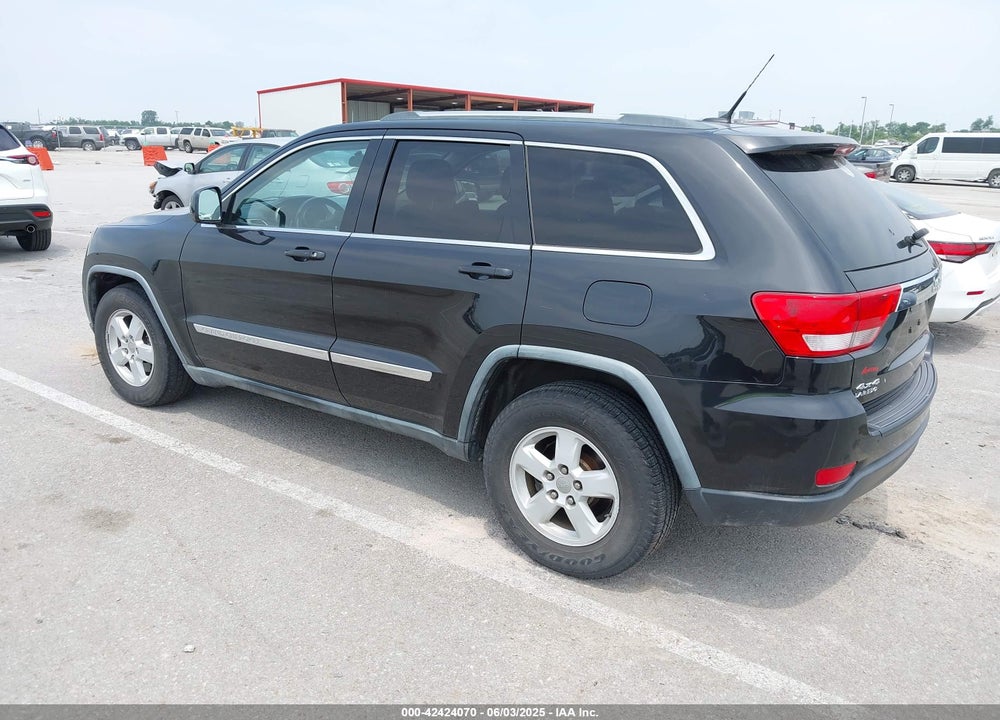 2011 JEEP GRAND CHEROKEE VIN: 1J4RR4GG6BC506886