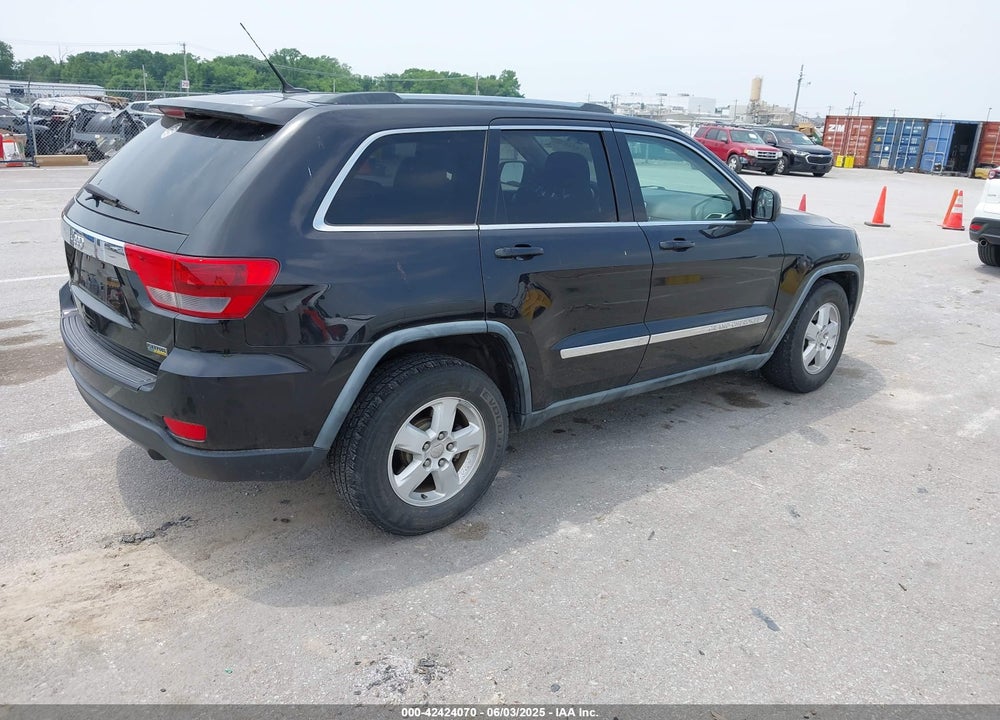 2011 JEEP GRAND CHEROKEE VIN: 1J4RR4GG6BC506886