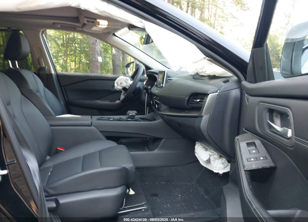 2025 NISSAN ROGUE VIN: JN8BT3BB5SW146088