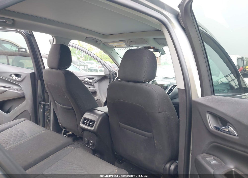 2018 CHEVROLET EQUINOX LT VIN: 3GNAXJEV4JS624556