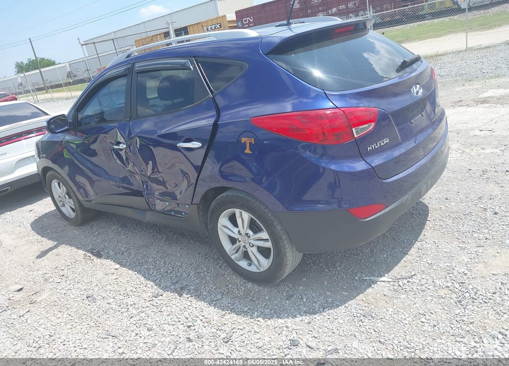 2011 HYUNDAI TUCSON VIN: KM8JU3AC2BU287805