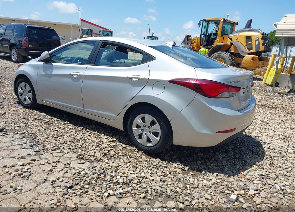 2016 HYUNDAI ELANTRA SE VIN: 5NPDH4AE9GH768620