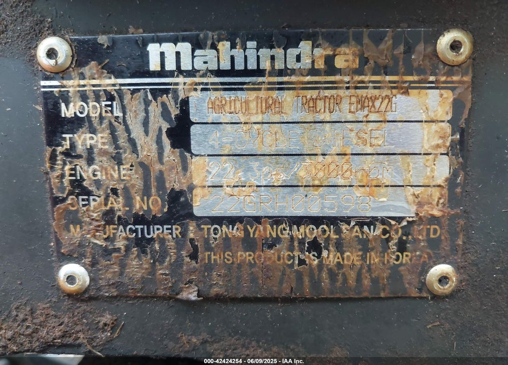2017 MAHINDRA EMAX 22G CVG TRACTOR VIN: 22GRH00598