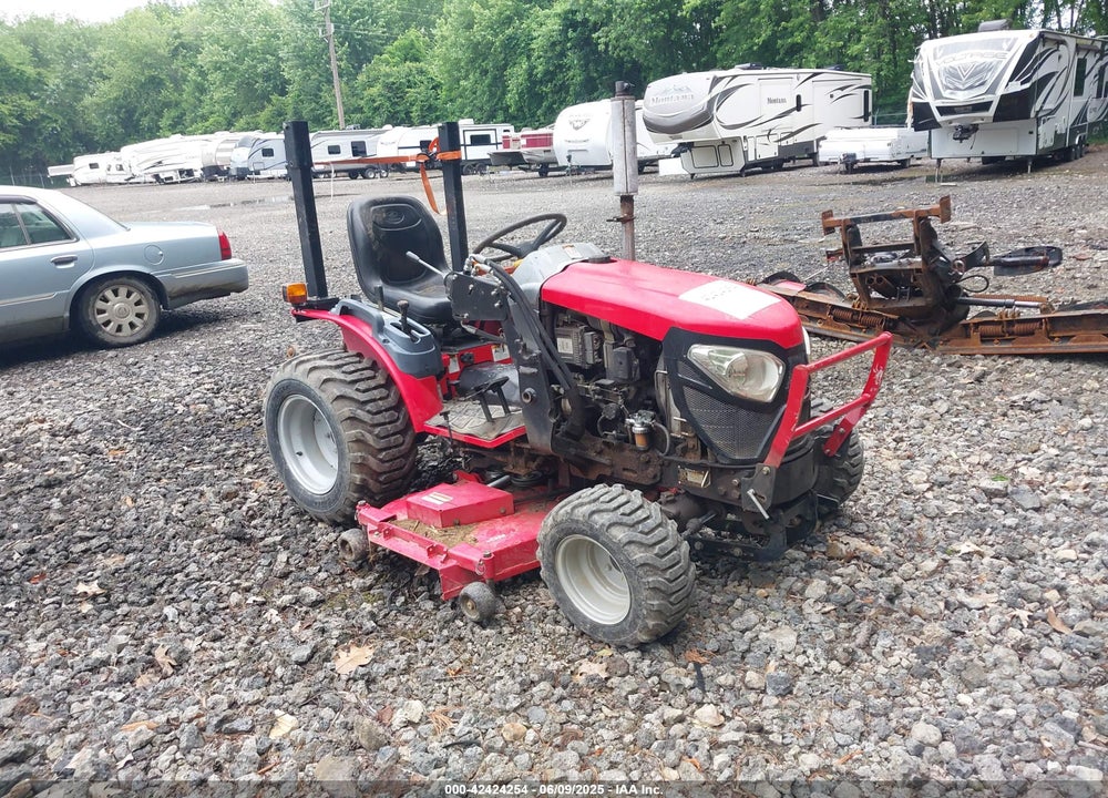 2017 MAHINDRA EMAX 22G CVG TRACTOR VIN: 22GRH00598