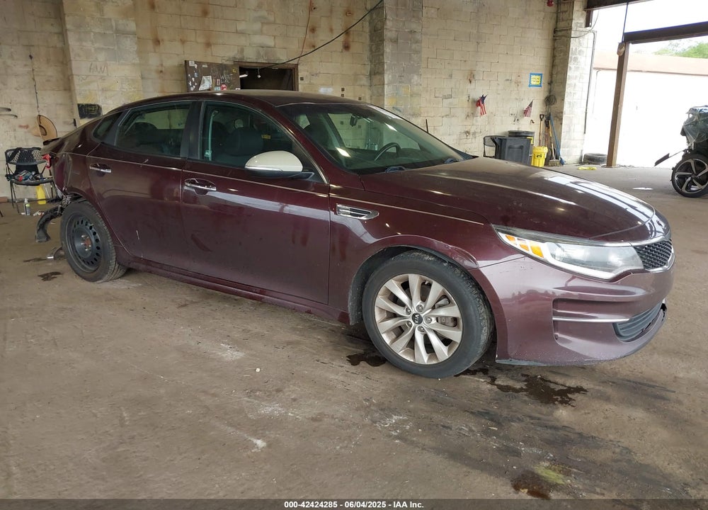 2016 KIA OPTIMA LX VIN: 5XXGT4L32GG021055