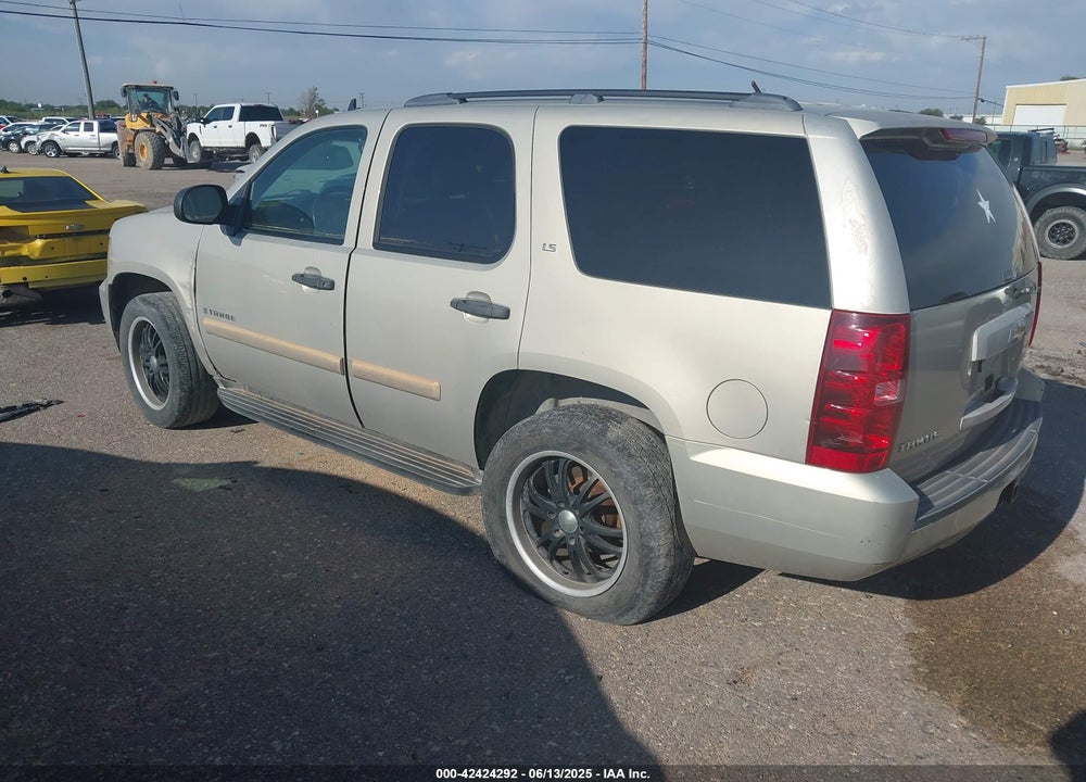 2008 CHEVROLET TAHOE LS VIN: 1GNFC13CX8R259588