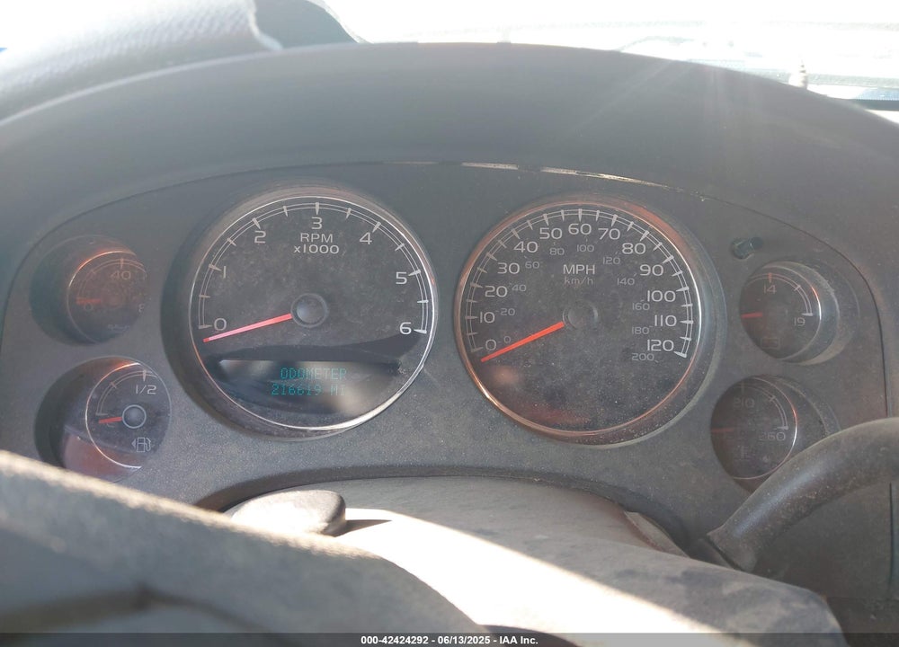 2008 CHEVROLET TAHOE LS VIN: 1GNFC13CX8R259588
