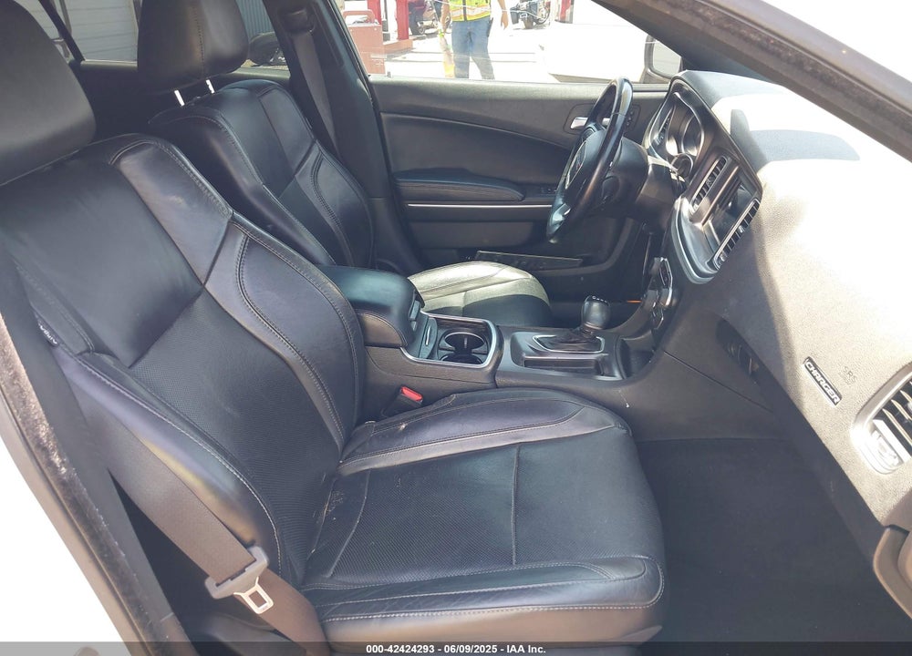 2019 DODGE CHARGER VIN: 2C3CDXBGXKH725161