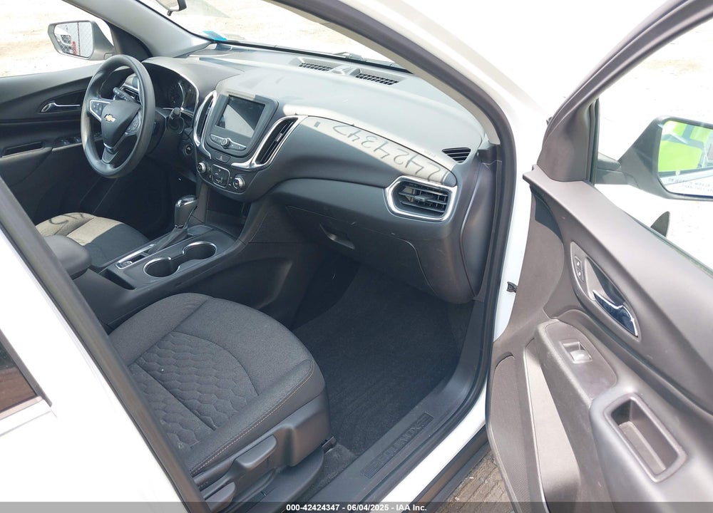 2019 CHEVROLET EQUINOX LT VIN: 2GNAXKEV5K6158738