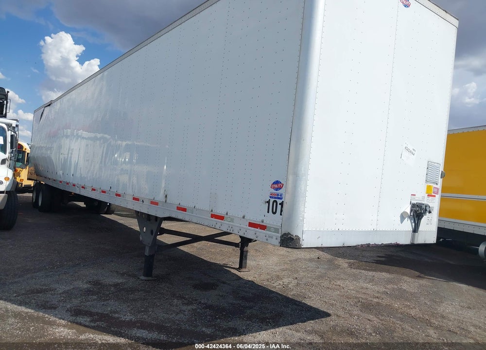 2018 UTILITY TRAILER MFG --- VIN: 1UYVS2532J7302026