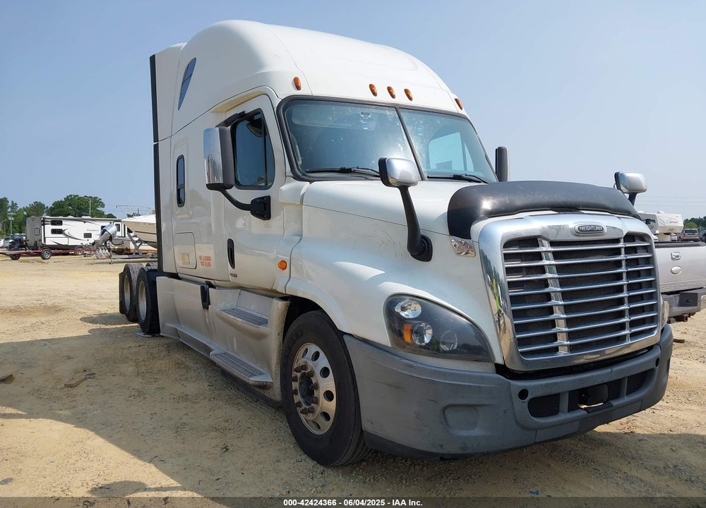 2018 FREIGHTLINER CASCADIA 125 --- VIN: 1FUJGLFG4JLJR3090