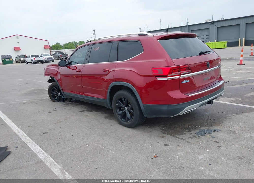 2019 VOLKSWAGEN ATLAS VIN: 1V2DR2CA0KC605711