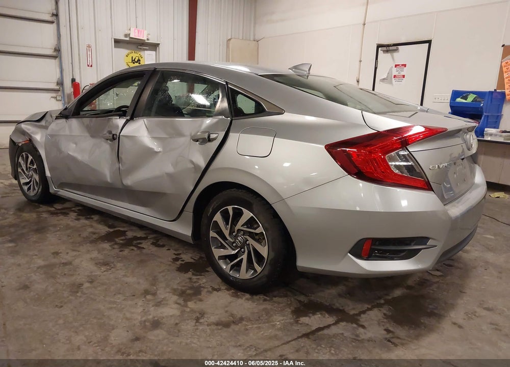 2018 HONDA CIVIC VIN: 2HGFC2F7XJH604123