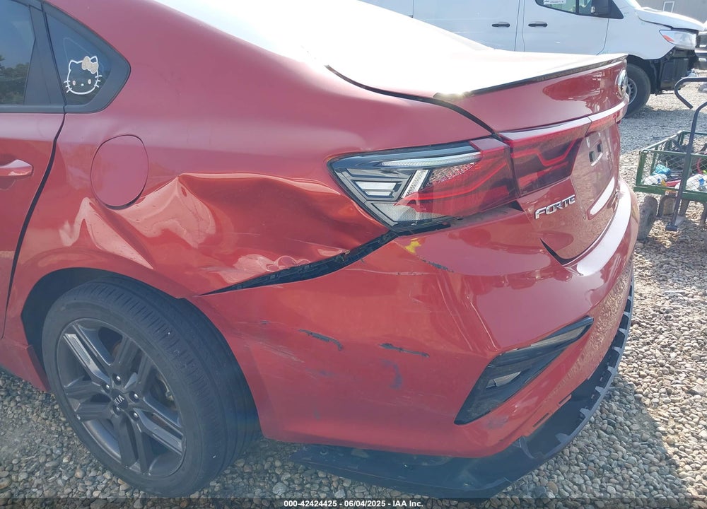 2021 KIA FORTE VIN: 3KPF34AD5ME400322