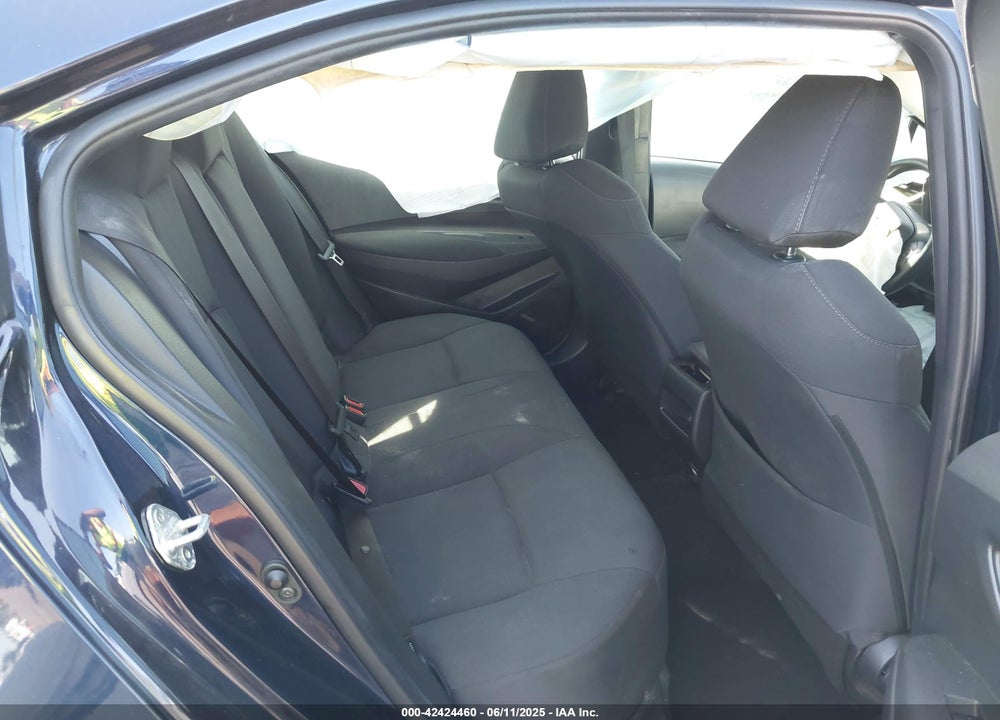 2020 TOYOTA COROLLA LE VIN: 5YFEPRAE2LP082338