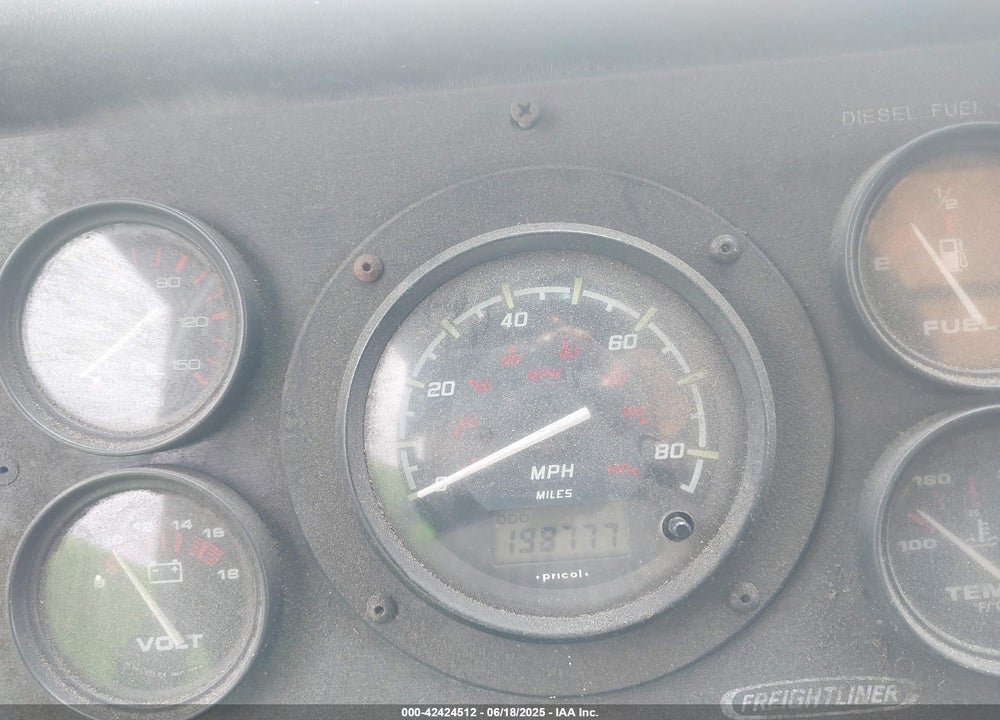 2001 FREIGHTLINER CHASSIS VIN: 4UZAARBW31CH52474