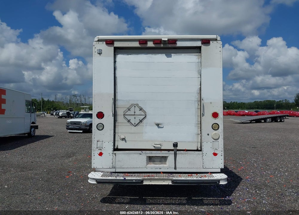 2001 FREIGHTLINER CHASSIS VIN: 4UZAARBW31CH52474