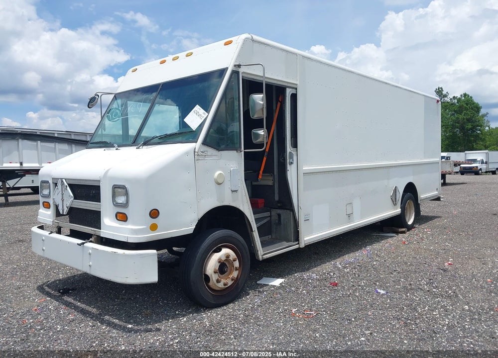 2001 FREIGHTLINER CHASSIS VIN: 4UZAARBW31CH52474