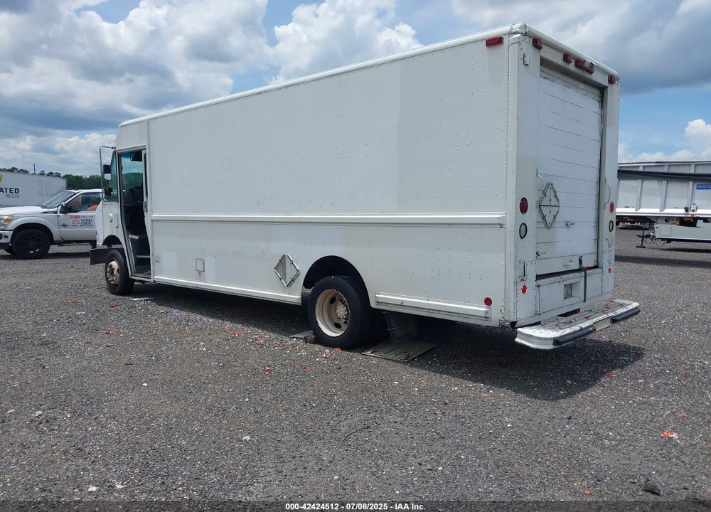2001 FREIGHTLINER CHASSIS VIN: 4UZAARBW31CH52474