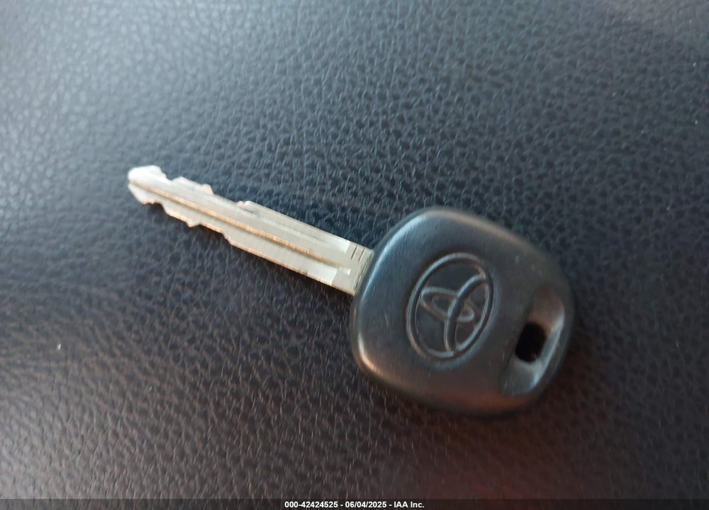 2019 TOYOTA TACOMA VIN: 5TFSZ5AN5KX173187