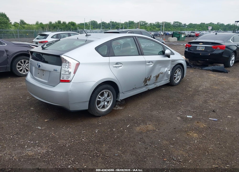 2011 TOYOTA PRIUS TWO VIN: JTDKN3DU7B5362261