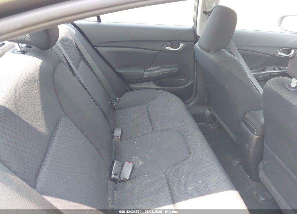 2015 HONDA CIVIC VIN: 2HGFB2F58FH555240
