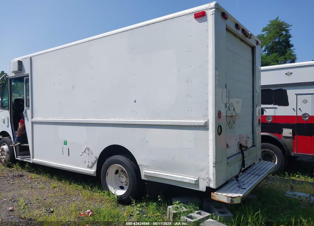 2006 FREIGHTLINER CHASSIS M LINE WALK-IN VAN VIN: 4UZAANBW26CW06578