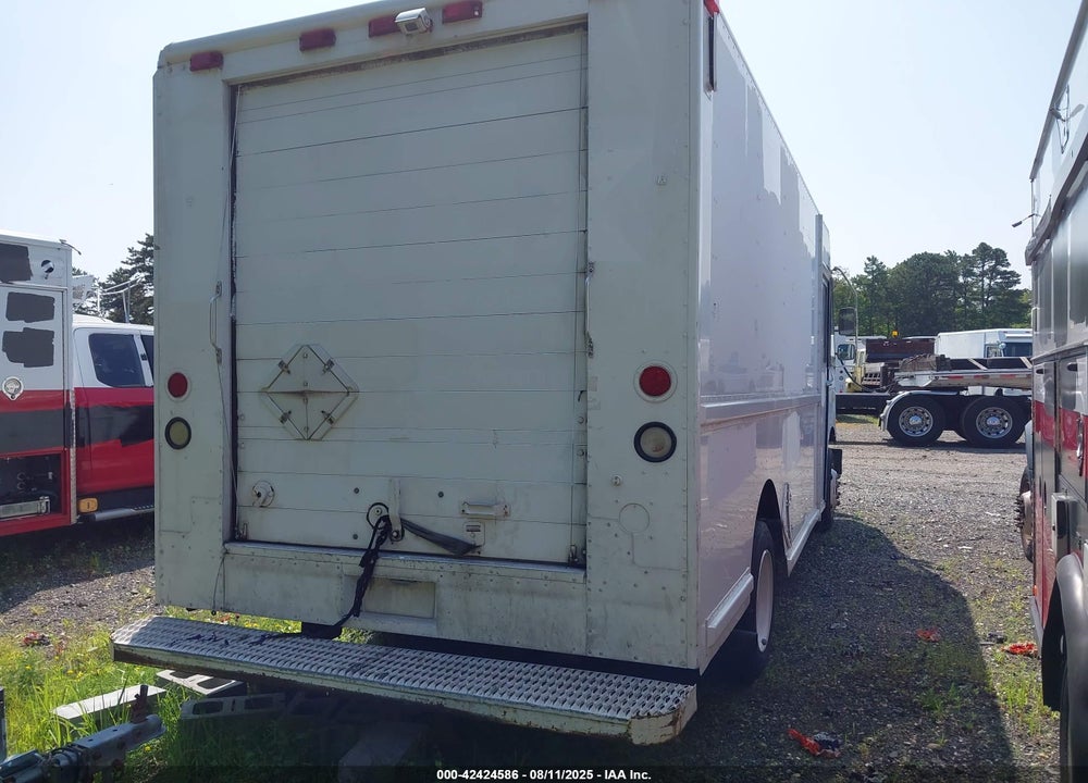 2006 FREIGHTLINER CHASSIS M LINE WALK-IN VAN VIN: 4UZAANBW26CW06578