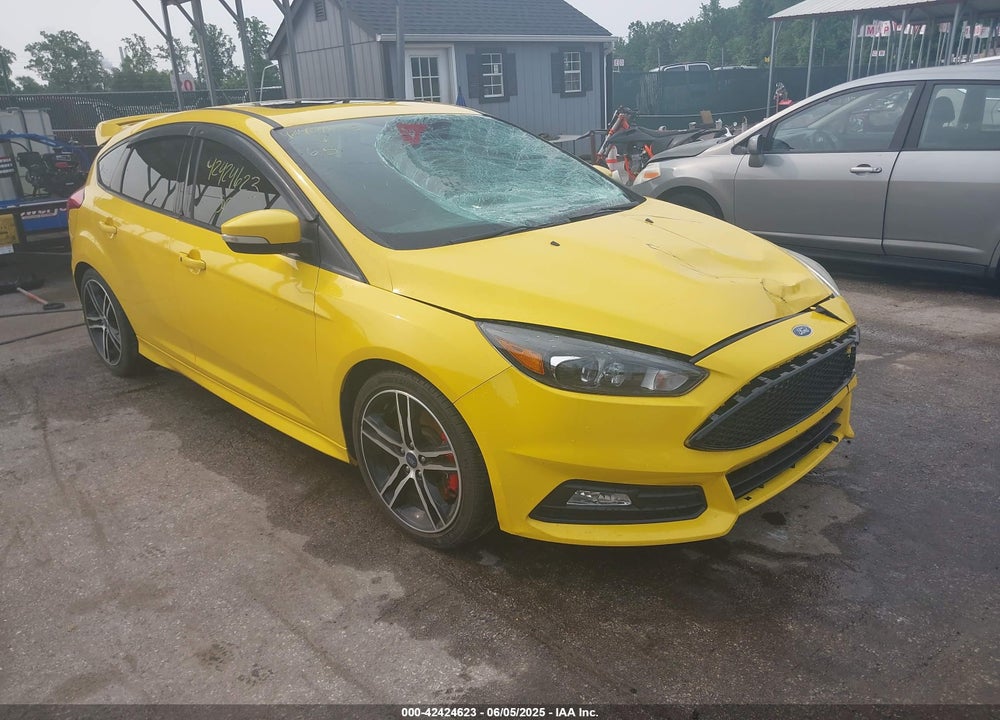2017 FORD FOCUS ST VIN: 1FADP3L95HL331567