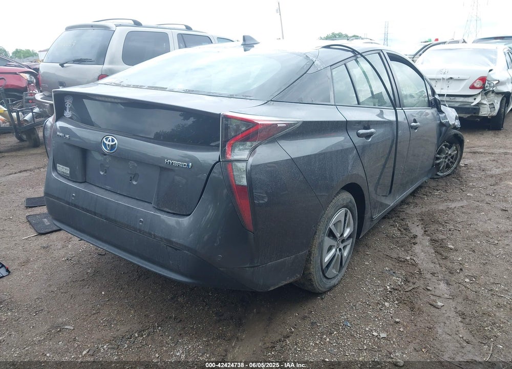 2018 TOYOTA PRIUS VIN: JTDKBRFU2J3070911