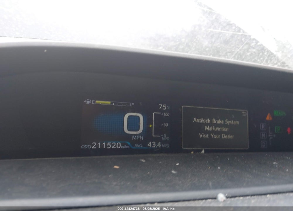 2018 TOYOTA PRIUS VIN: JTDKBRFU2J3070911