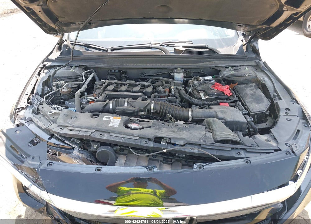 2018 HONDA ACCORD VIN: 1HGCV1F40JA250477