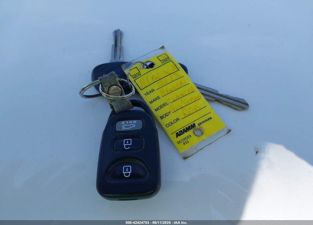 2013 HYUNDAI ELANTRA VIN: 5NPDH4AE4DH295091