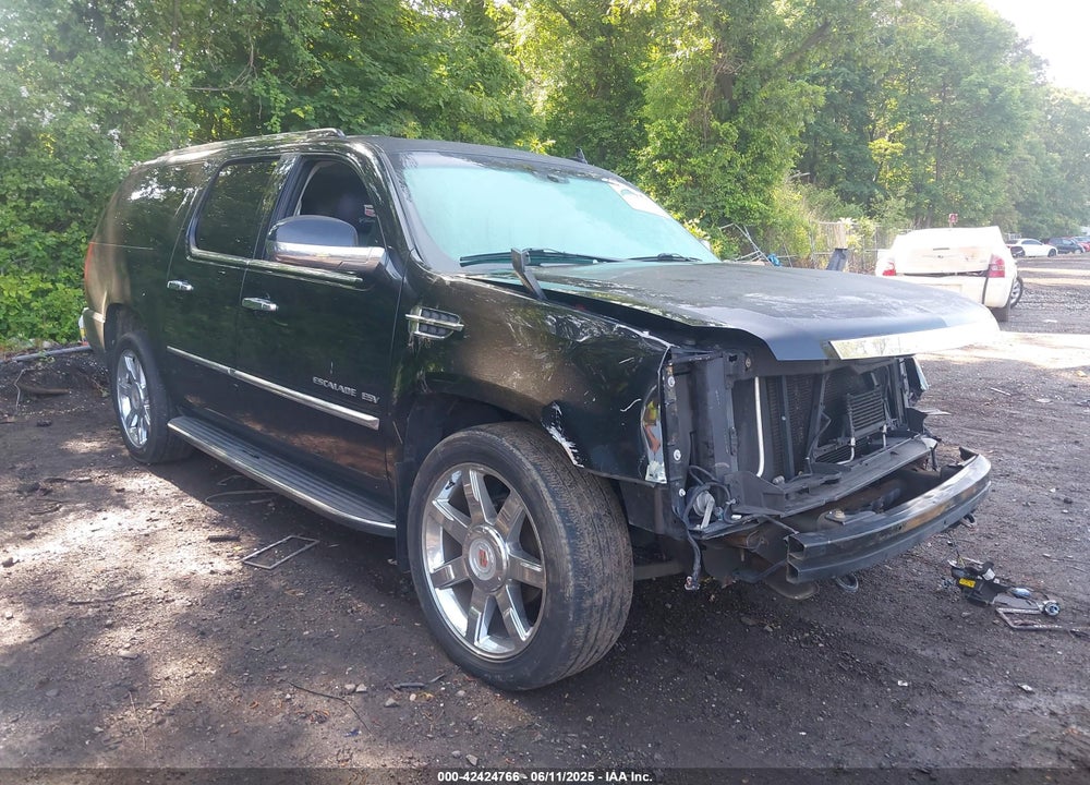 2014 CADILLAC ESCALADE ESV LUXURY VIN: 1GYS4HEFXER156391