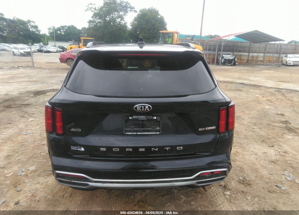 2021 KIA SORENTO VIN: 5XYRKDLF8MG026547