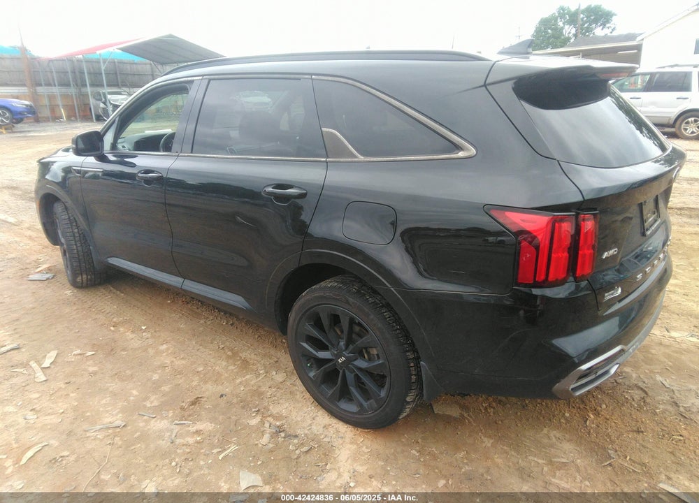 2021 KIA SORENTO VIN: 5XYRKDLF8MG026547